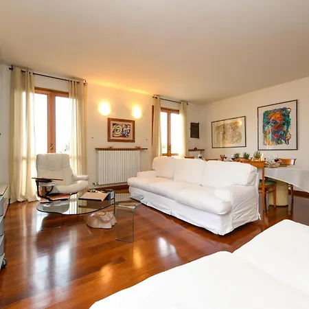 Desenzanoloft Official Partner Marriott Homes & - Gardastar La Stella Del *