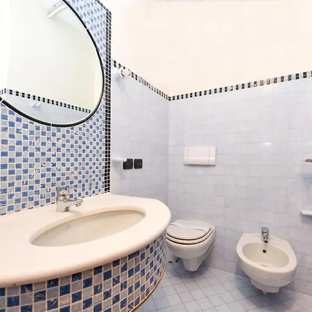Apartment Desenzanoloft Official Partner Marriott Homes & - Gardastar La Stella Del *