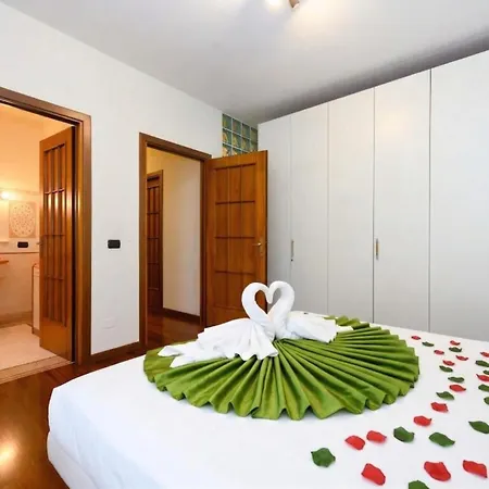 Gardastar La Stella Del Desenzanoloft Official Partner Homes & By Marriott Bonvoy 데센자노델가르다