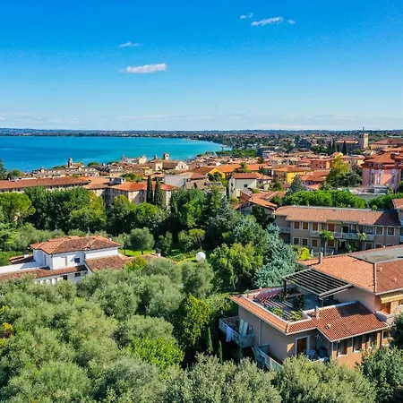Desenzanoloft Official Partner Marriott Homes & - Gardastar La Stella Del Apartment