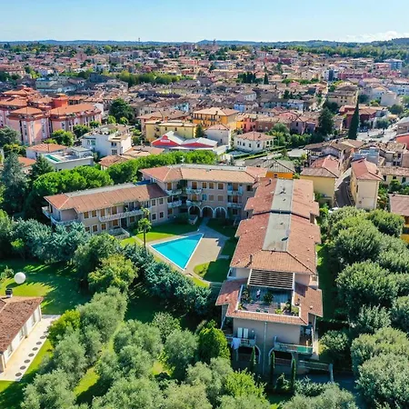 Desenzanoloft Official Partner Marriott Homes & - Gardastar La Stella Del * Desenzano del Garda