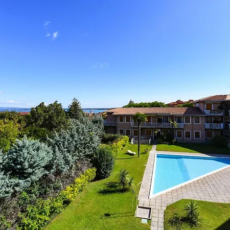 Desenzanoloft Official Partner Marriott Homes & - Gardastar La Stella Del